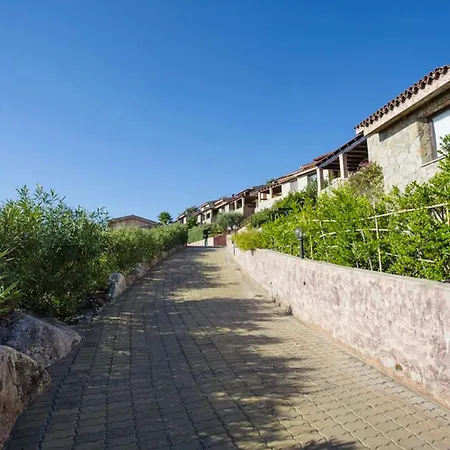 In Porto Corallo Just 400 Meters From The Sea Villa *