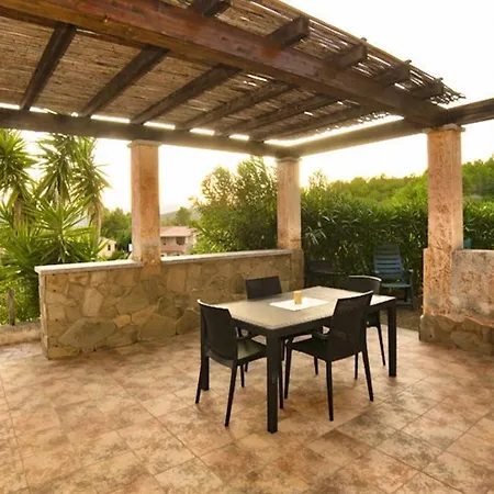 Vila In Porto Corallo Just 400 Meters From The Sea Villaputzu